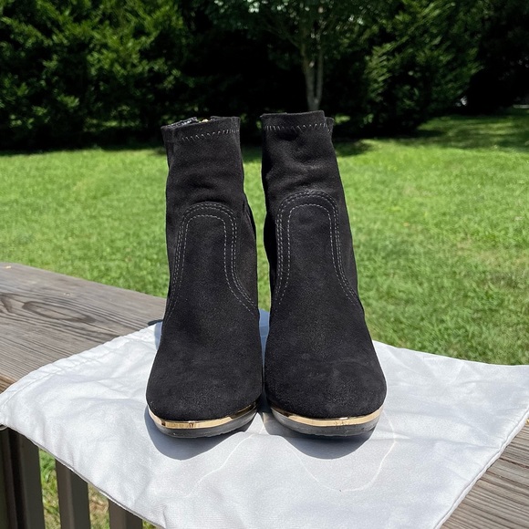 Tory Burch 7.5 Melrose Black Suede Booties - Picture 5 of 7